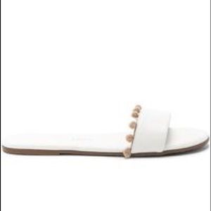 TKees leather sandals